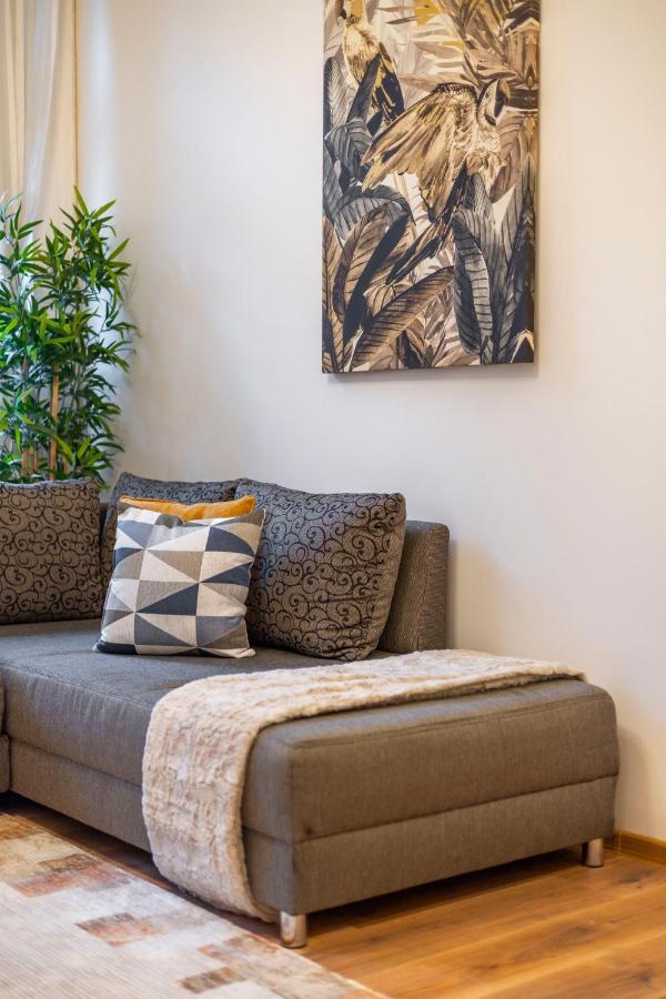 Appartement Spacious & Cozy W/ Terrace *