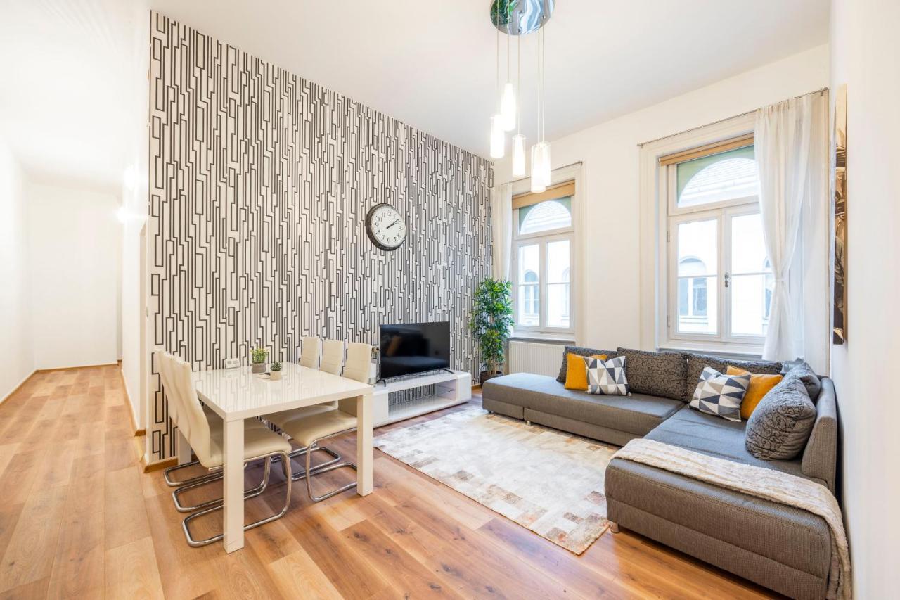Appartement Spacious & Cozy W/ Terrace *